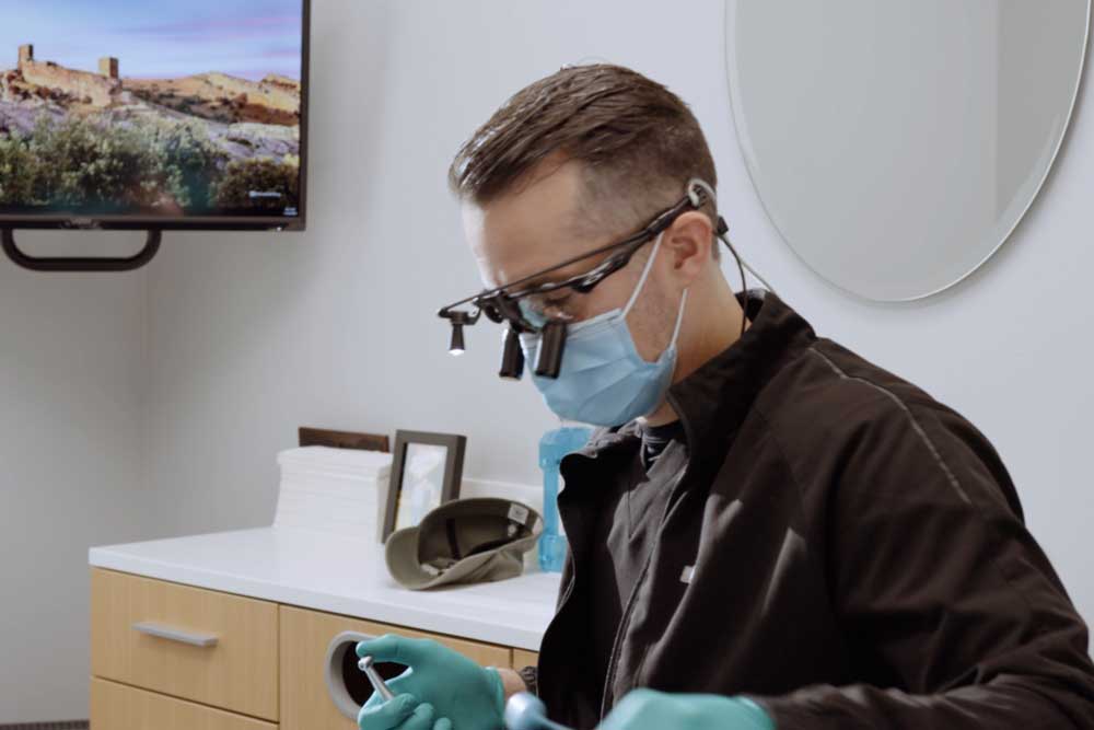 emergency dentist, dental emergency, emergency dental care, emergency dental services, urgent dental care